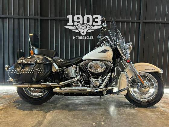 HARLEY-DAVIDSON SOFTAIL HERITAGE CLASSIC 